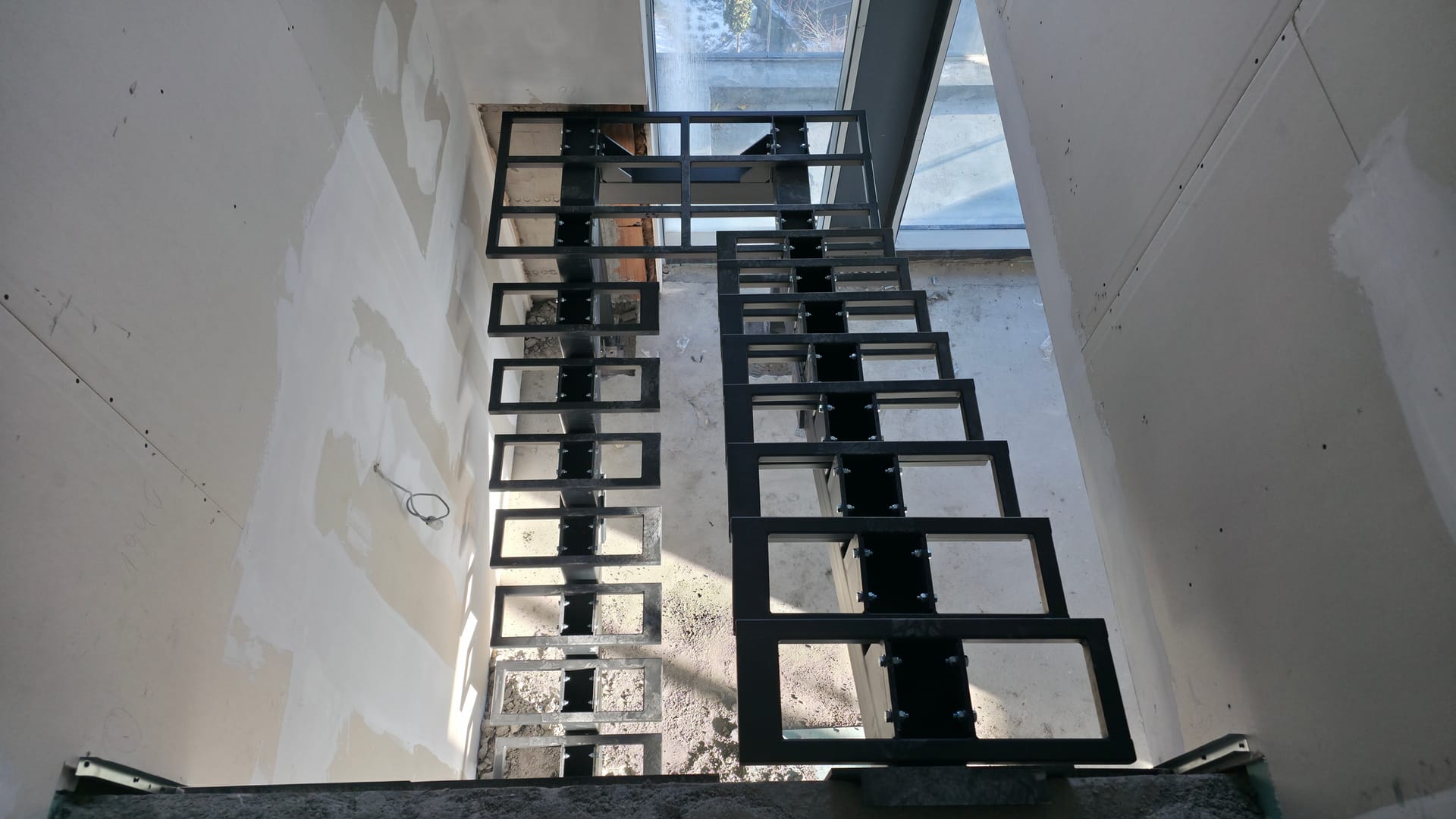 Еднораменни стълбища - 'Театрална Резиденс' - Изображение 5