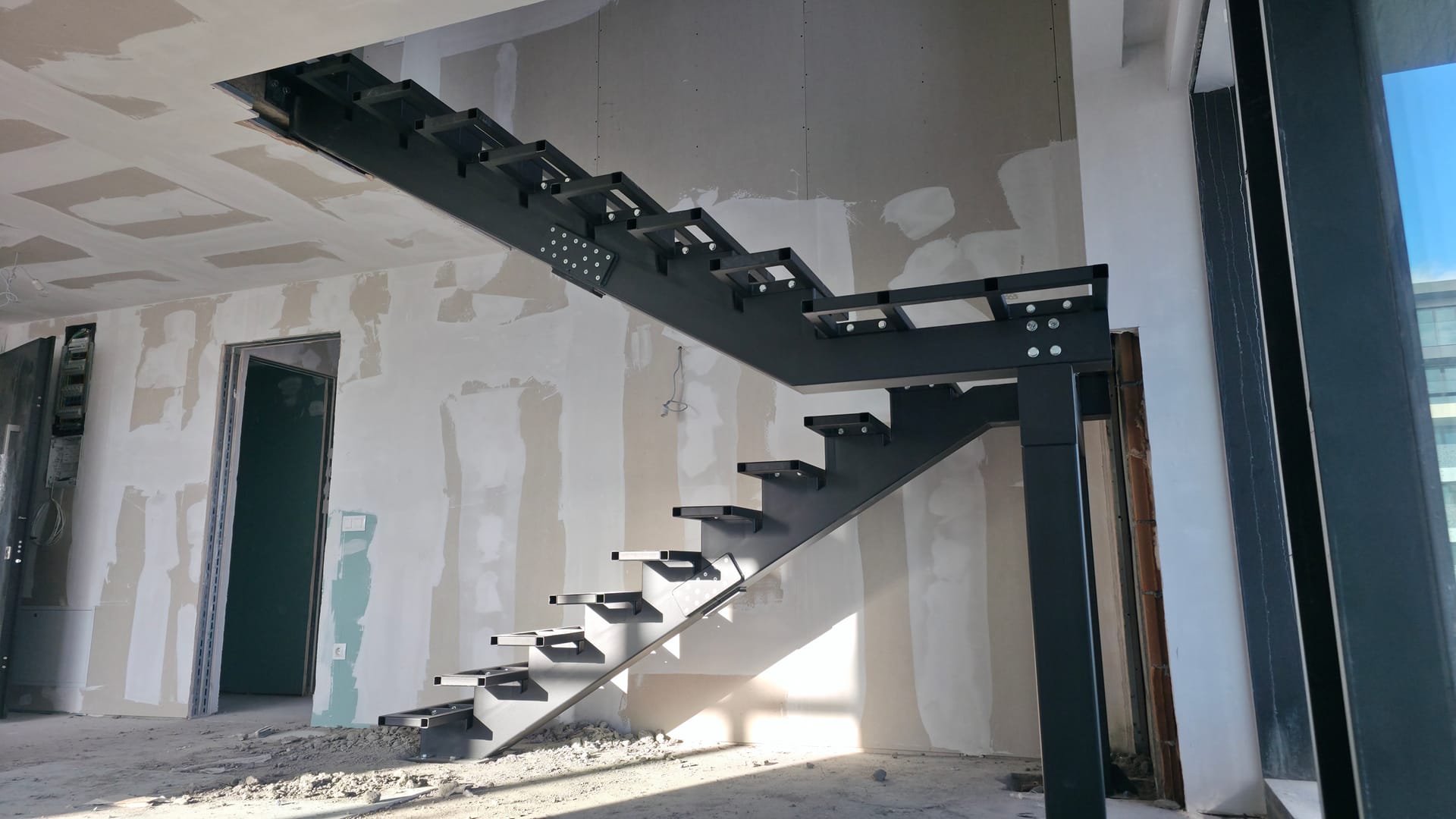 Еднораменни стълбища - 'Театрална Резиденс' - Изображение 7